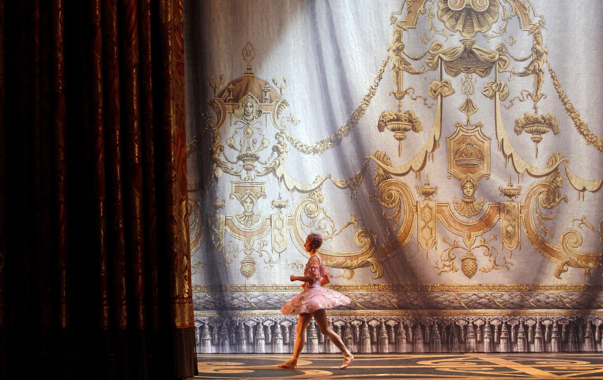 Turning inward: a rehearsal at the Bolshoi. Photo: Denis Sinyakov/Alamy
